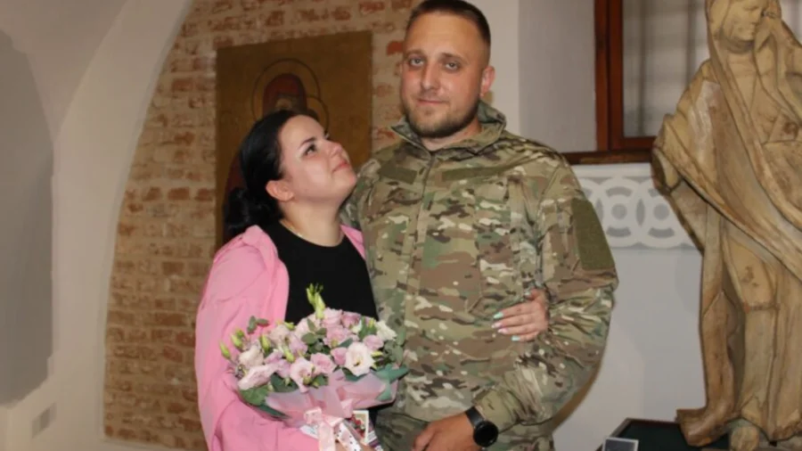 У Дубенському замку військовий освідчився коханій